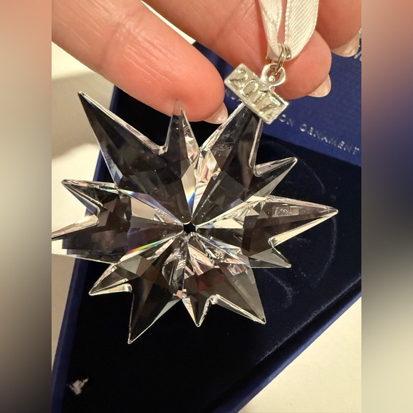 Swarovski Annual Edition Ornament 2017 - Picture 4 of 5